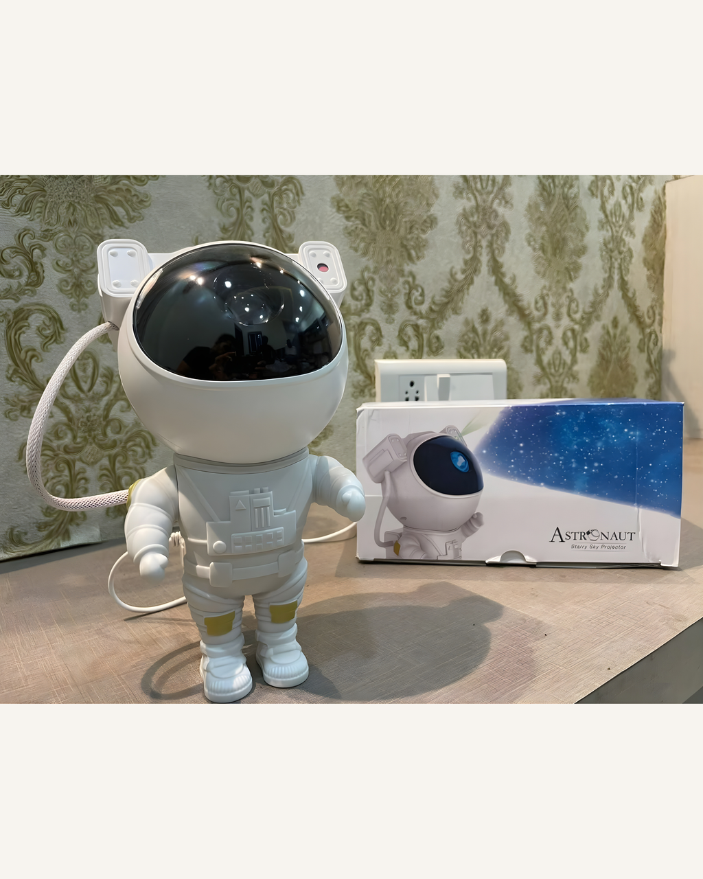 Astronaut Galaxy Projector - 360 Magnetic Head Rotation + Remote Control
